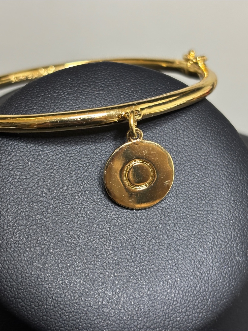 Kate Spade Initial O One In A Million Charm Gold Tone Bangle Bracelet Clasp - Picture 7 of 10